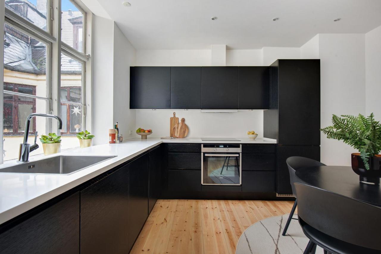 Apartament Sanders Square - Spacious Six-bedroom Near Amalienborg *