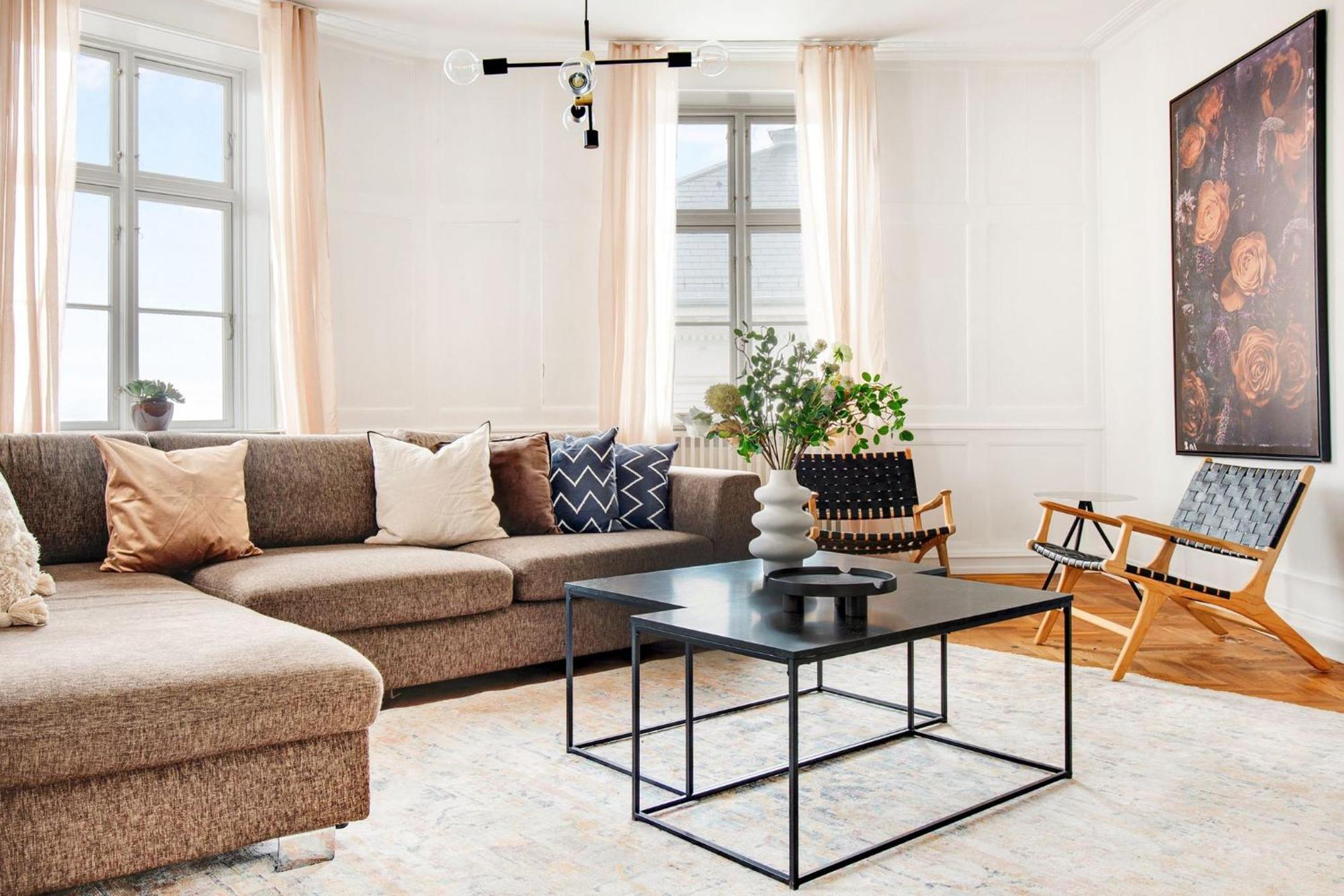 Sanders Square - Spacious Six-bedroom Near Amalienborg Kopenhaga