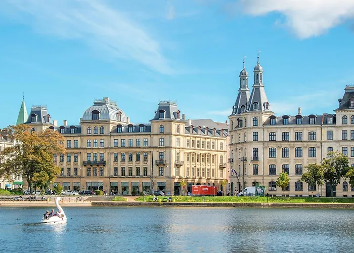 Sanders Square - Spacious Six-Bedroom Apartment Near Amalienborg